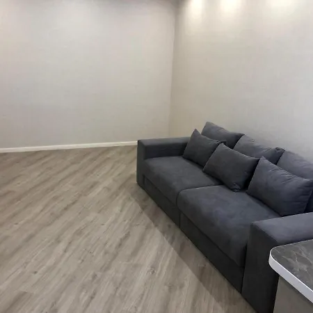 Apartment In Arcadia *